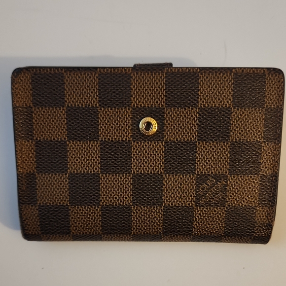 Louis Vuitton Handbags - Louis Vuitton Damier Ebene French Kisslock Wallet. Unisex